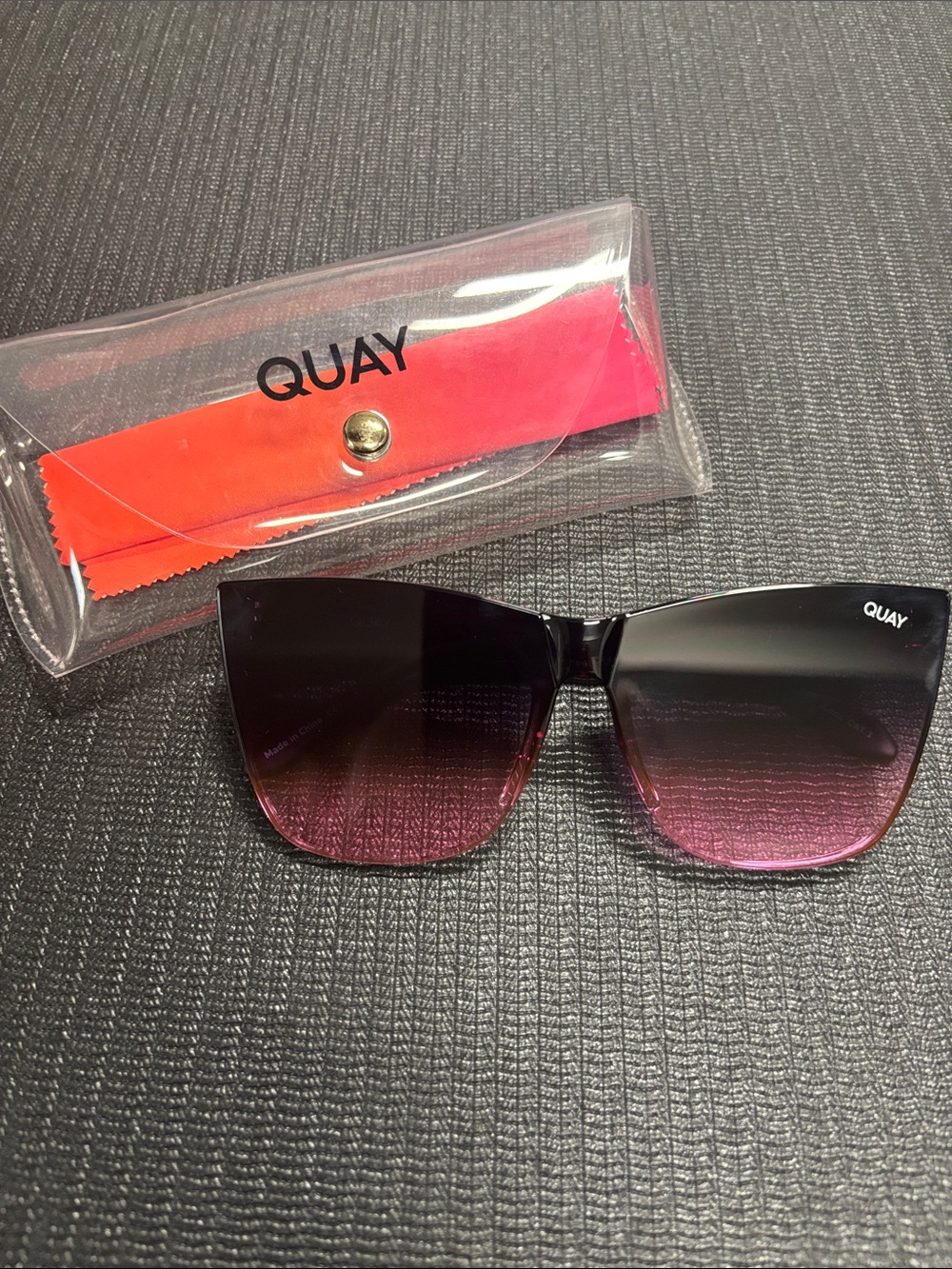 Quay Australia Black to Pink Gradient Cat-Eye Sunglasses